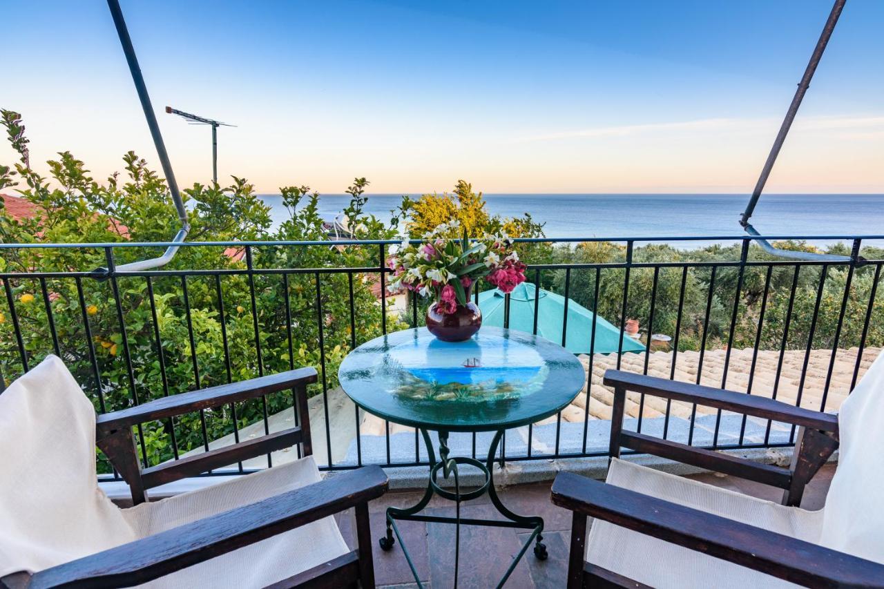 Eros Pittoresque Retreats - Perfect Location, Panoramic Seaview Koróni Exterior foto